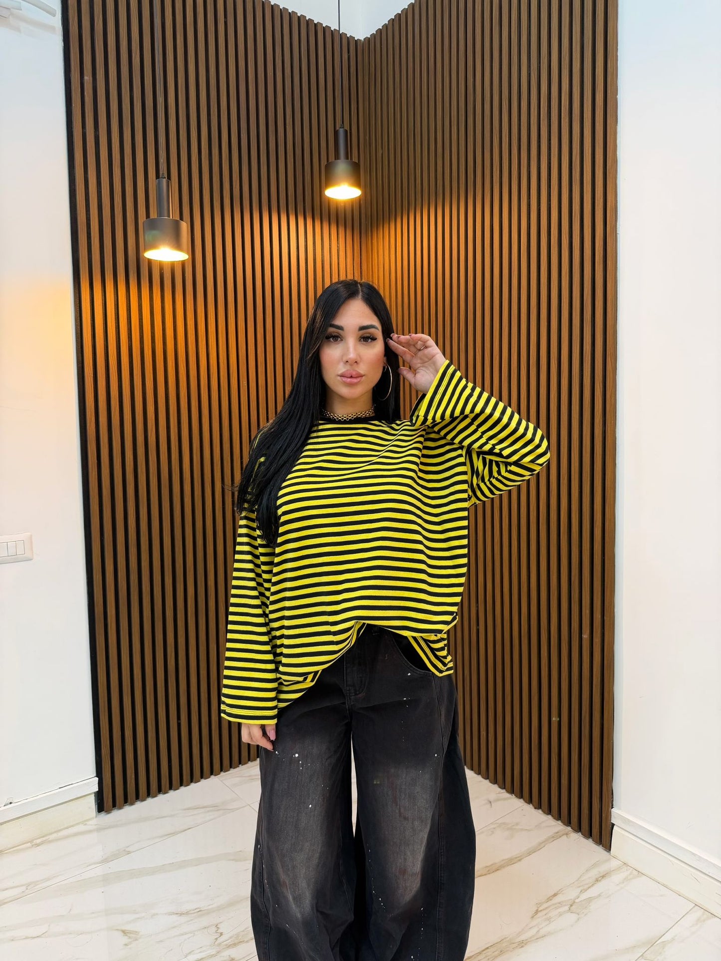 MAGLIA A RIGHE NERO E GIALLO