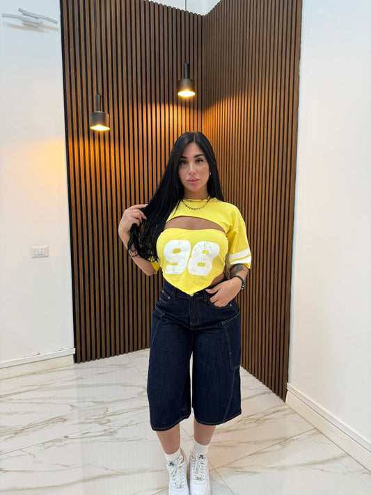 MAGLIA CON COPRISPALLE GIALLO