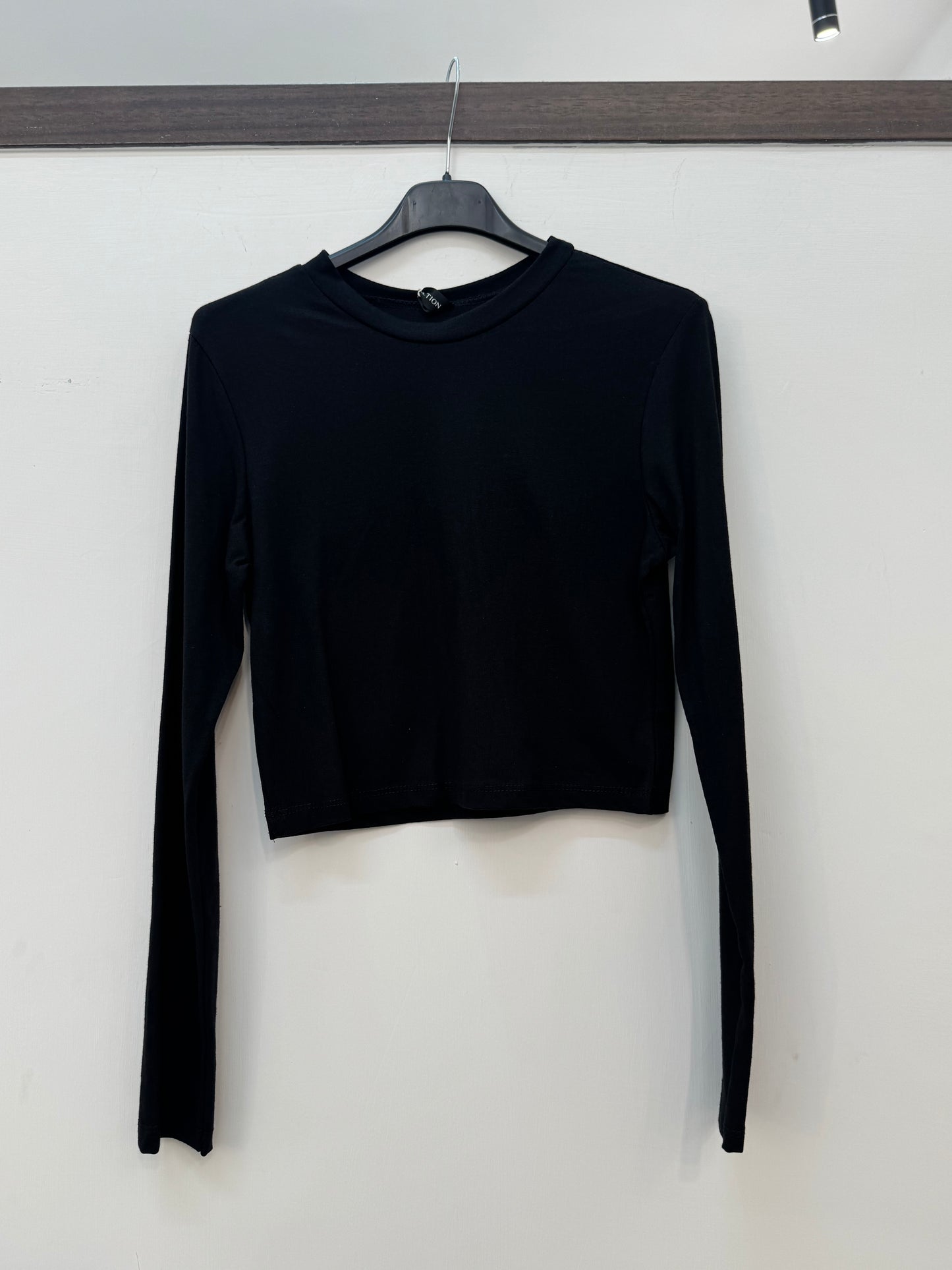 MAGLIA CROP NERO