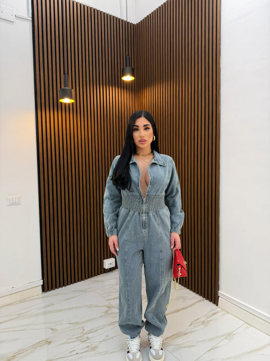 JUMPSUIT CON MOLLA