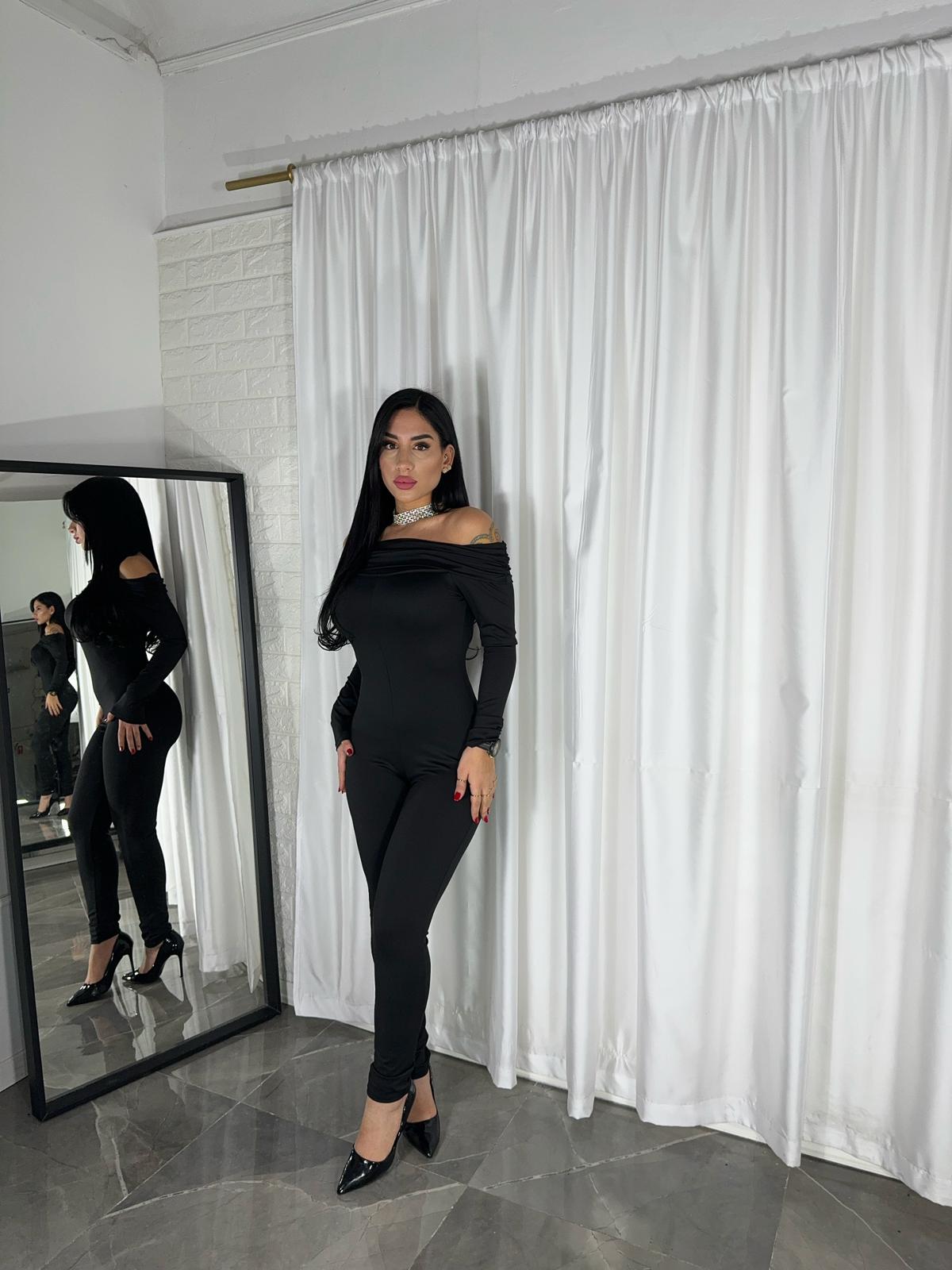 JUMPSUIT SCOLLO BARCA IN LICRA