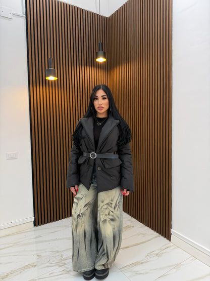 PIUMINO CON CINTURA NERO