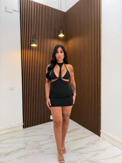 DRESS TRIANGLE