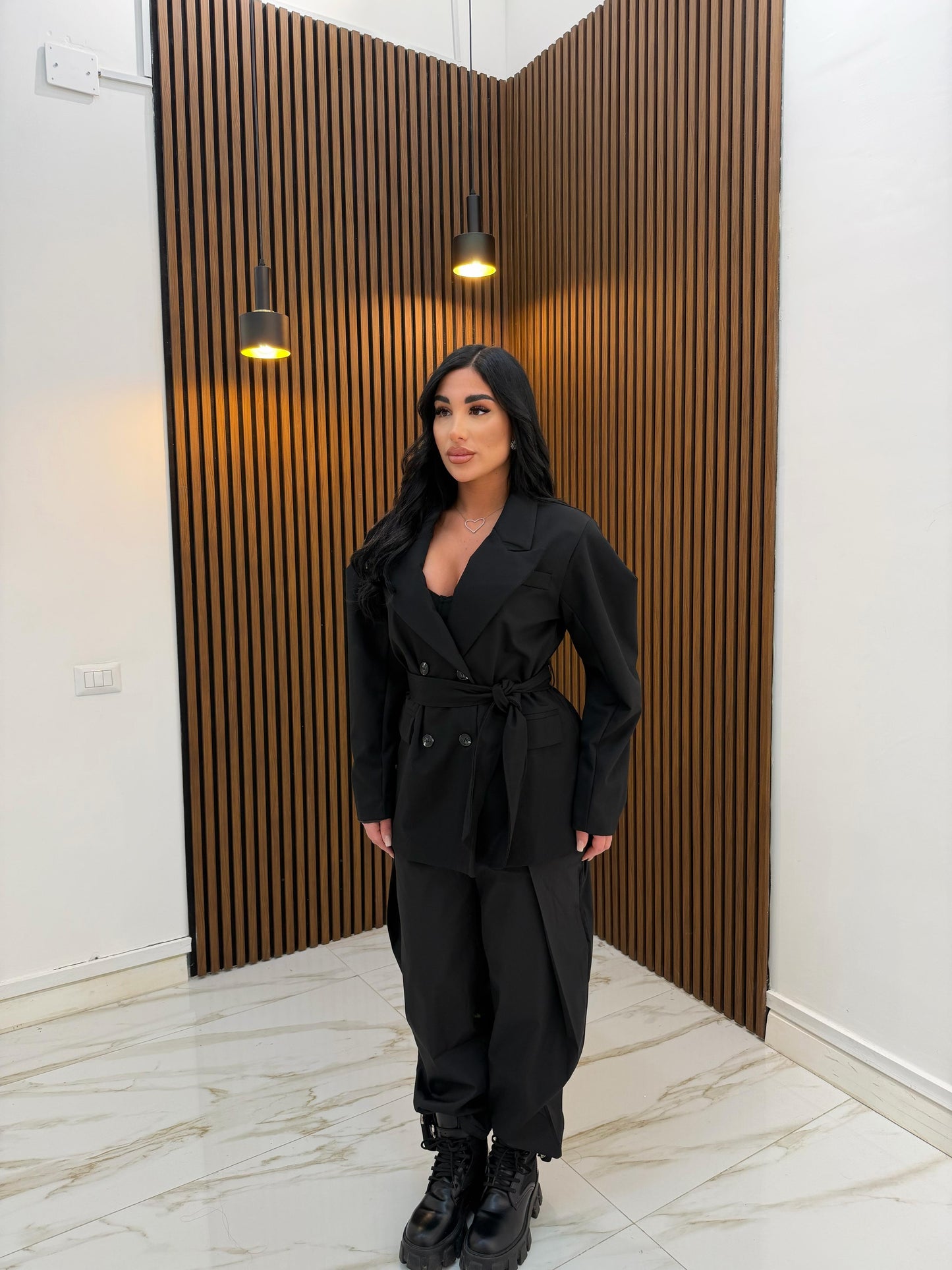 GIACCA MANICA A SBUFFO NERO