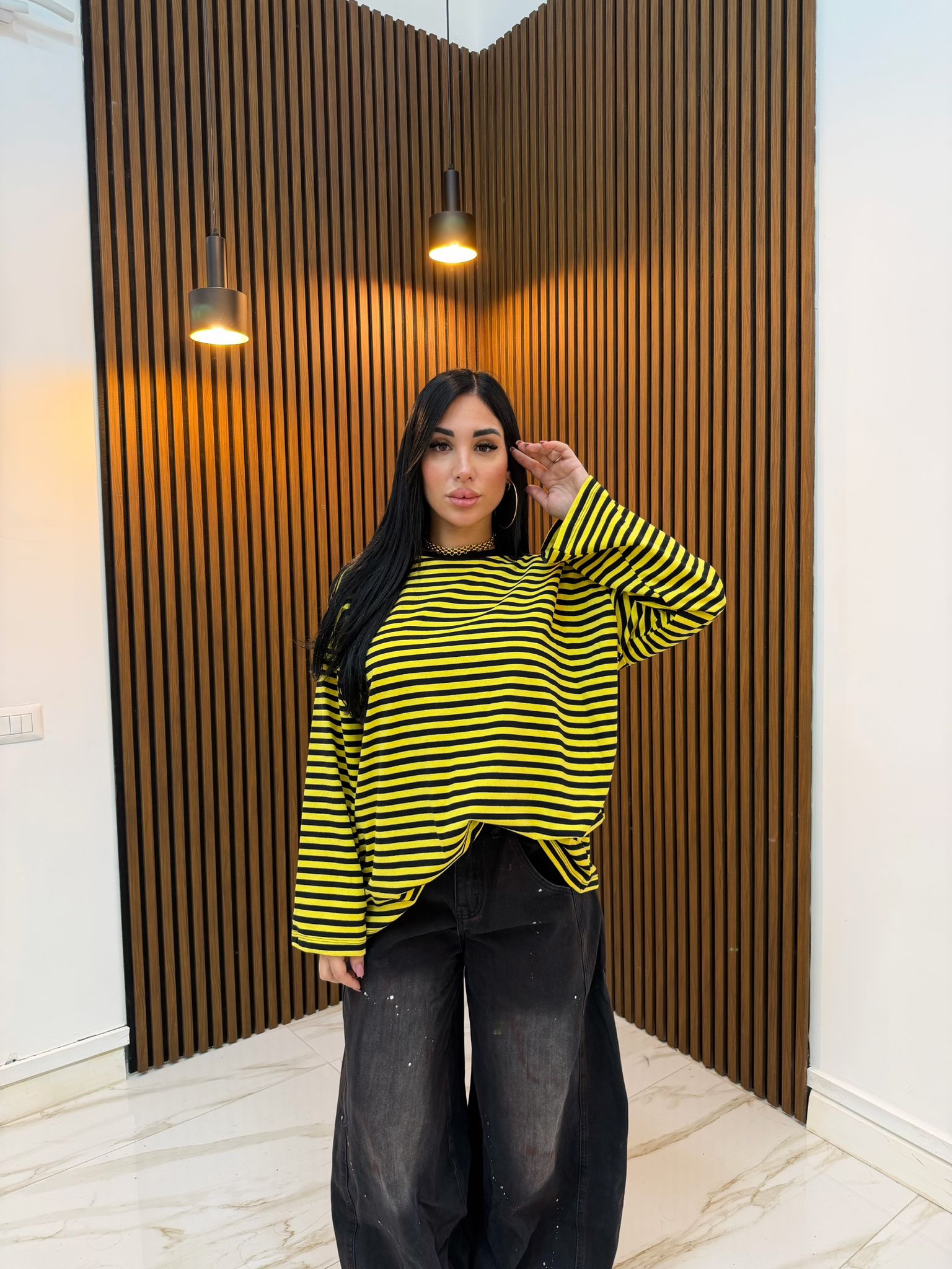 MAGLIA A RIGHE NERO E GIALLO