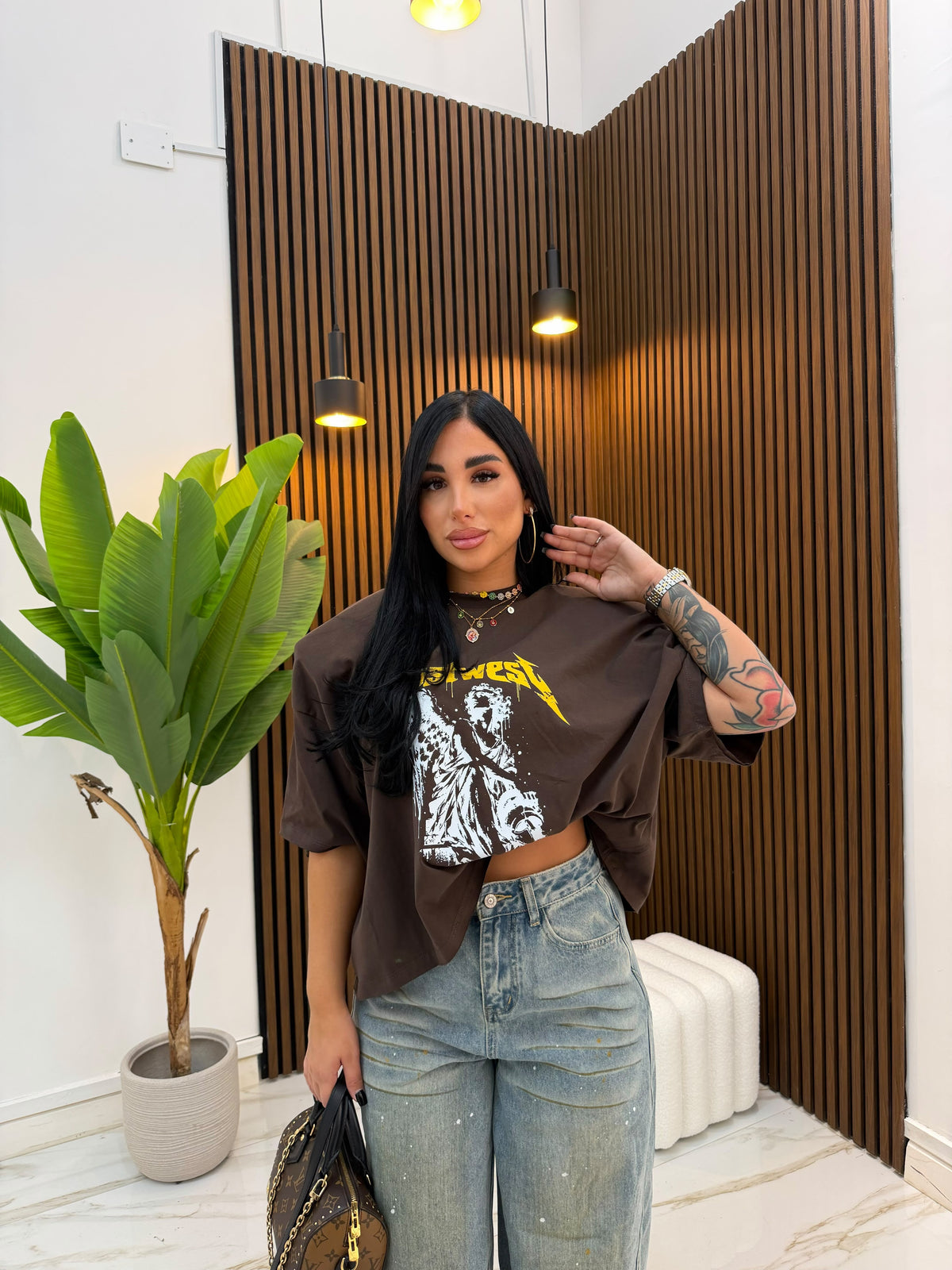 T-SHIRT CROP JUSTWEST MARRONE