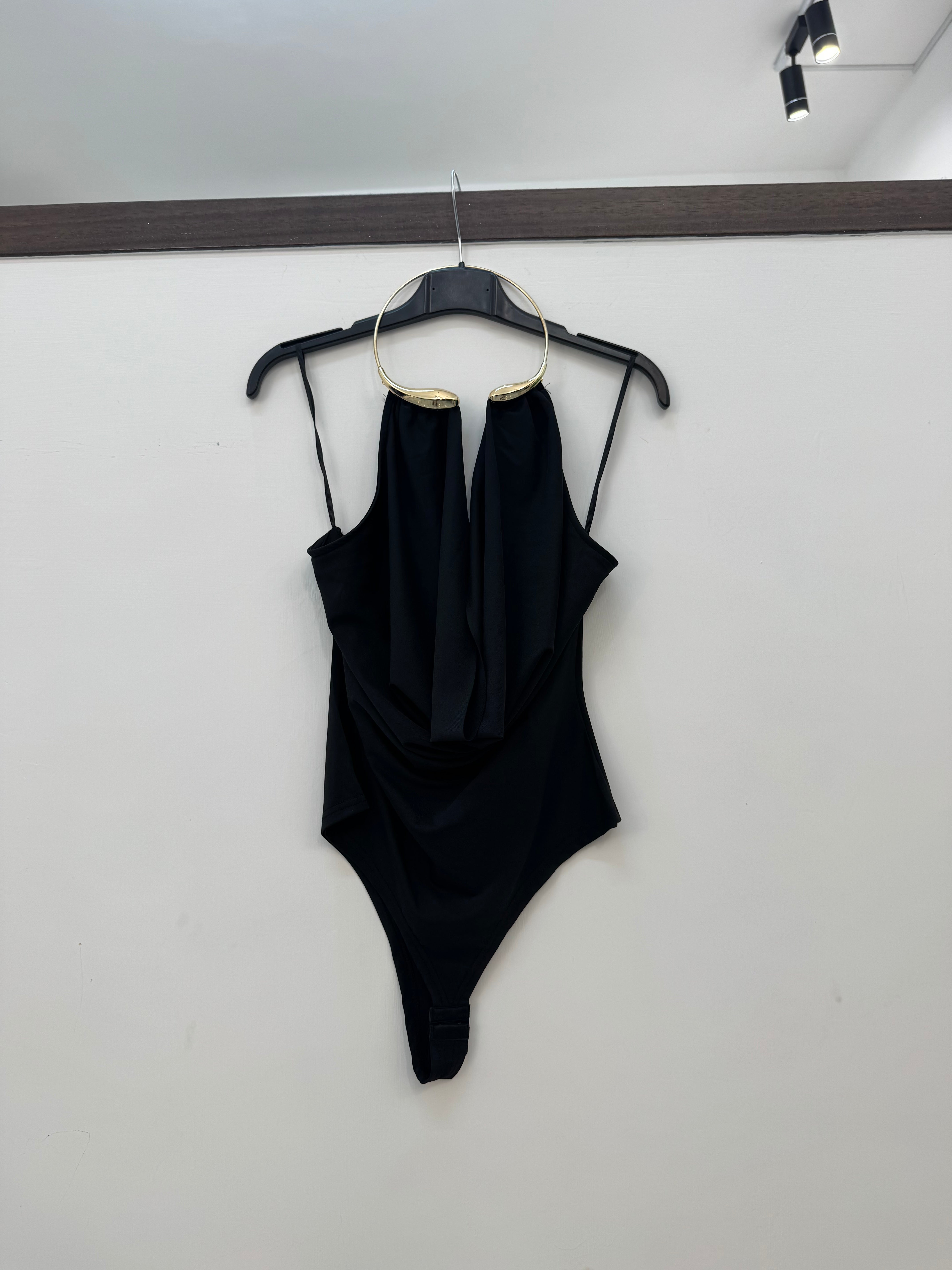 BODY PARTICOLARE