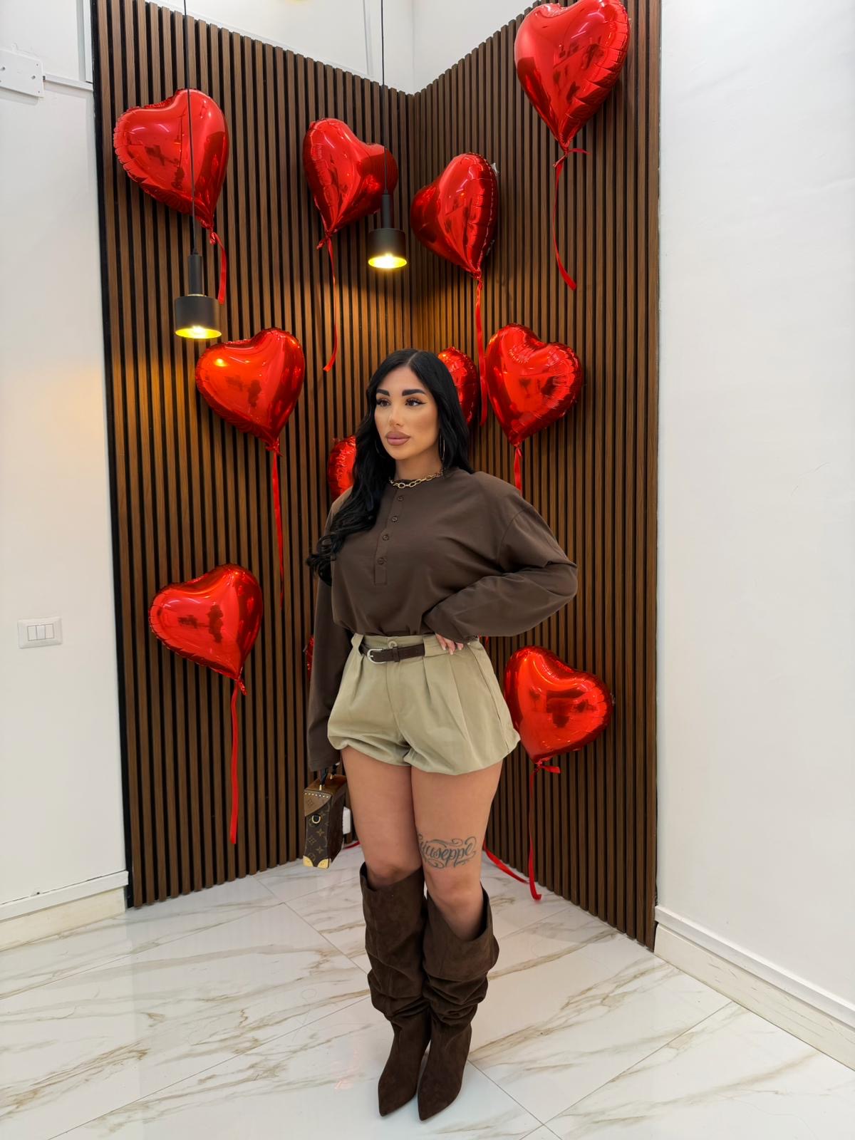 MAGLIA BOTTONS MARRONE