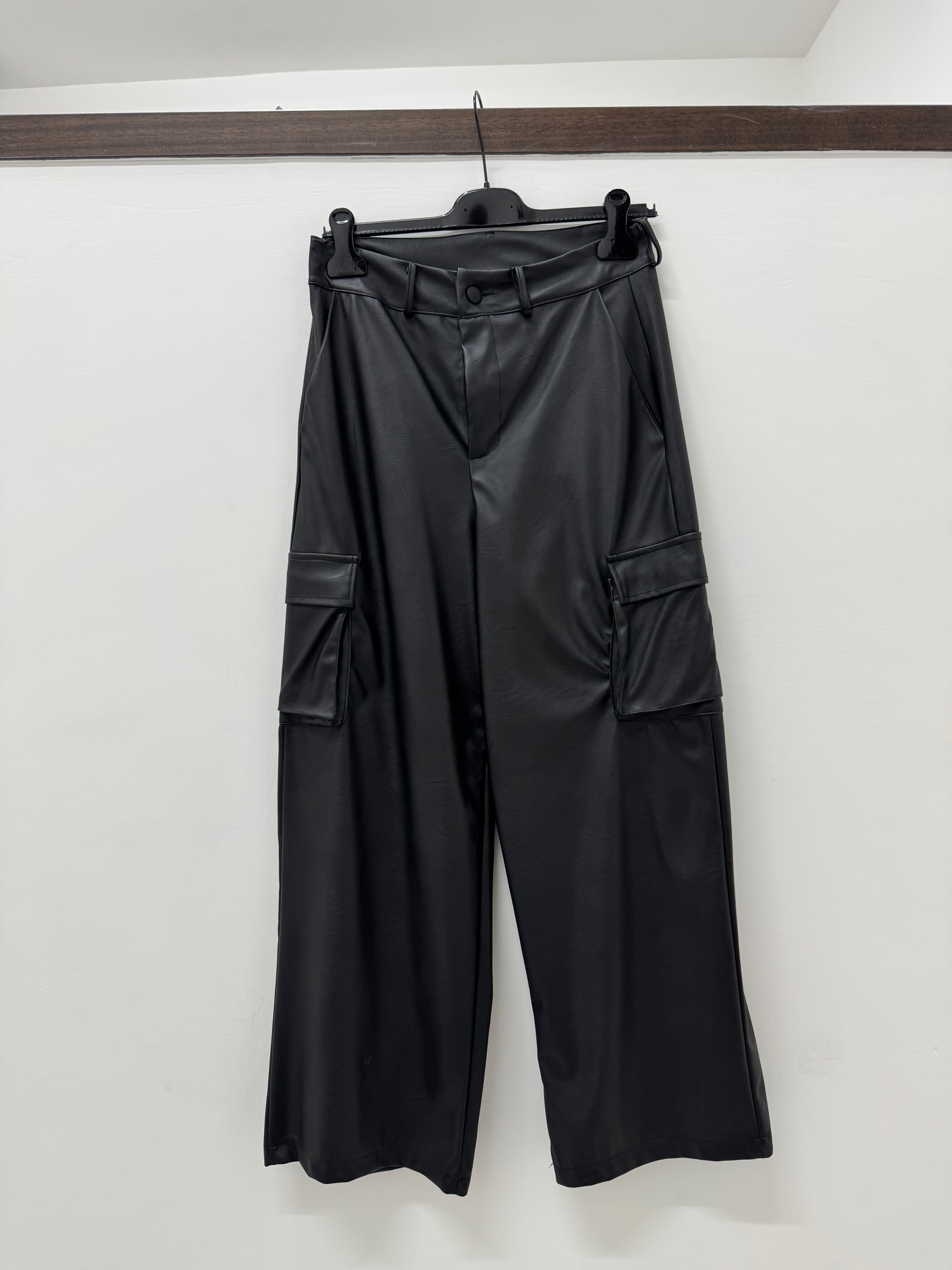 PANTALONE IN ECOPELLE