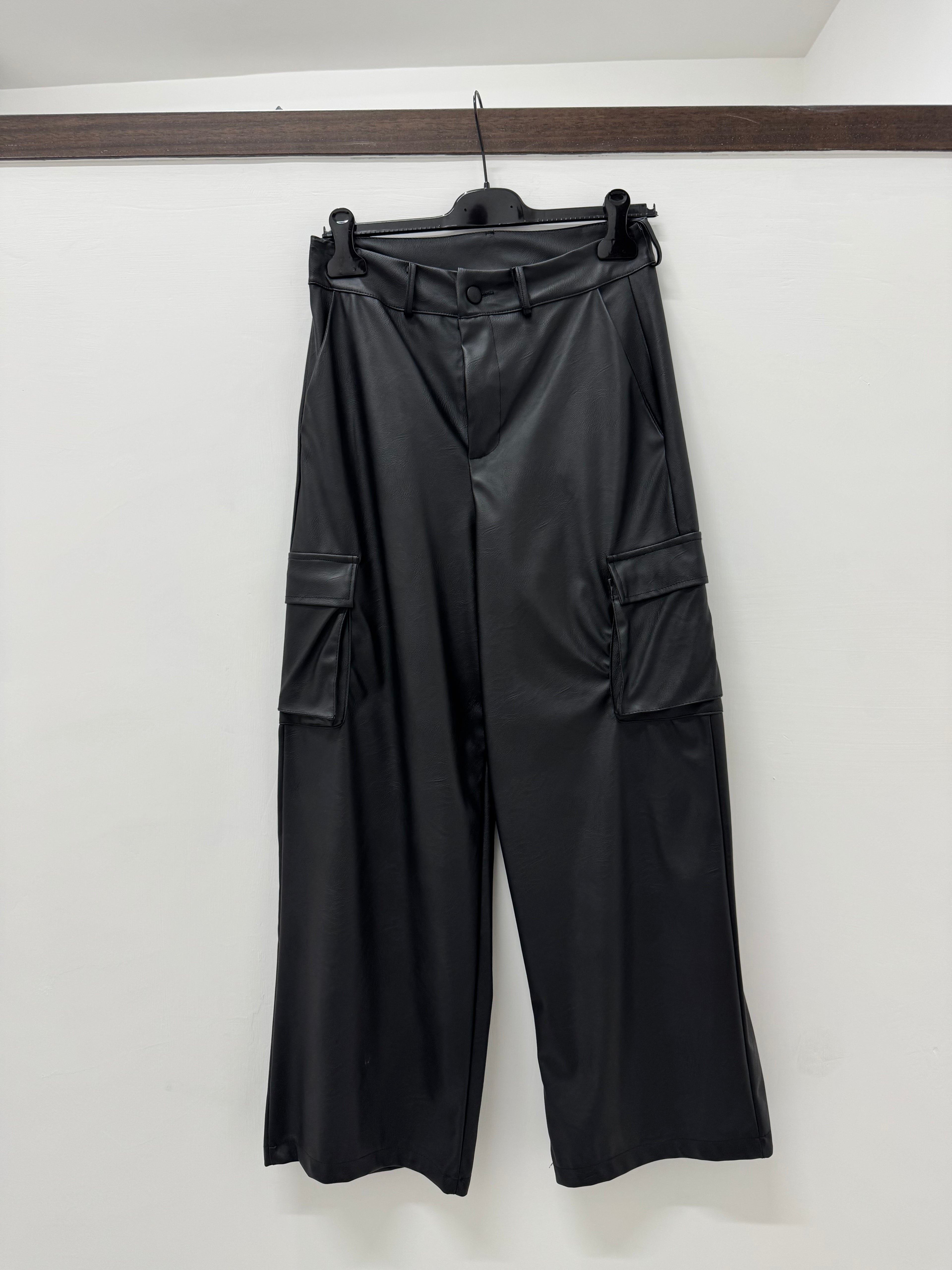 PANTALONE IN ECOPELLE