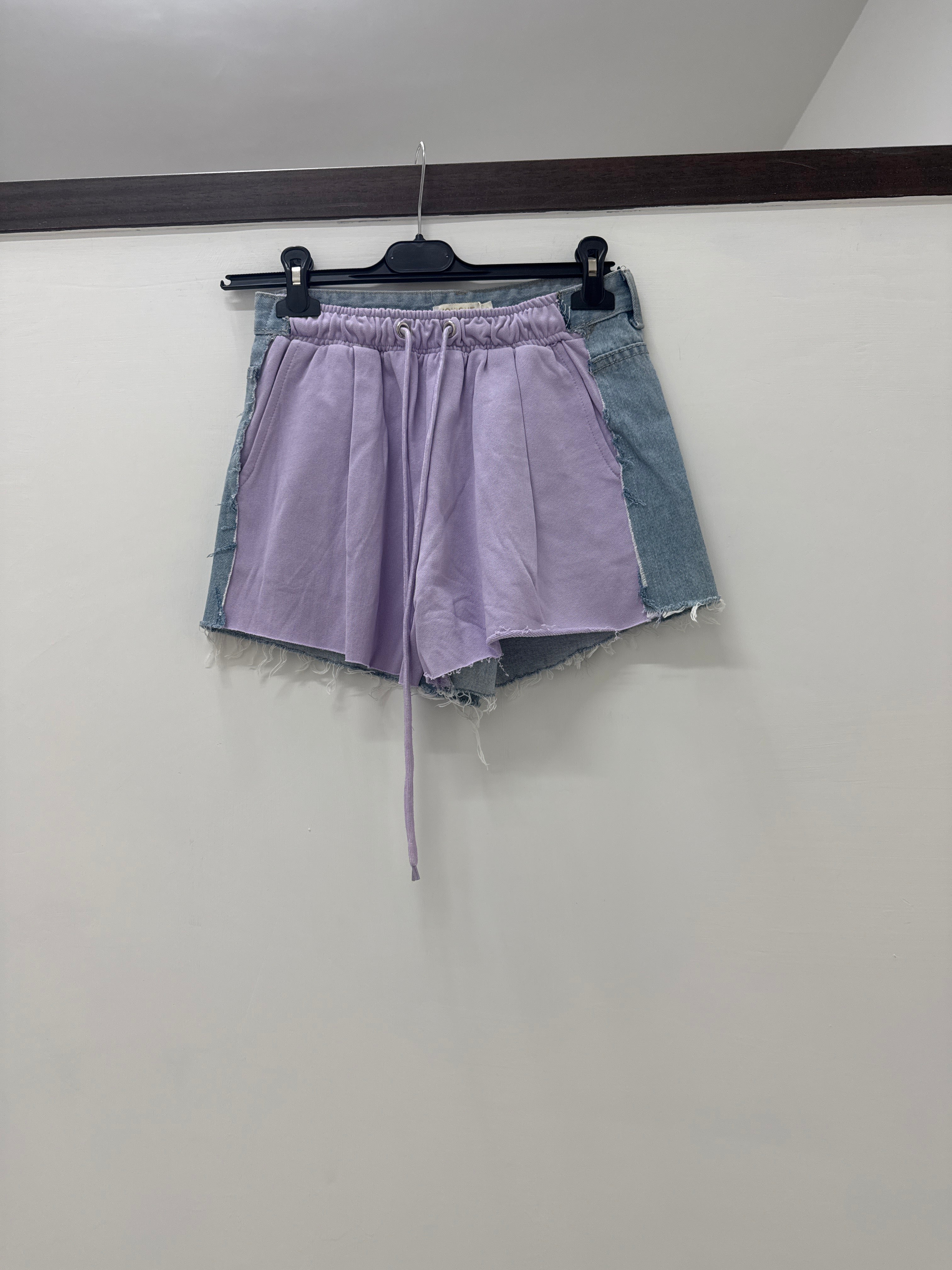 SHORTS LILLA