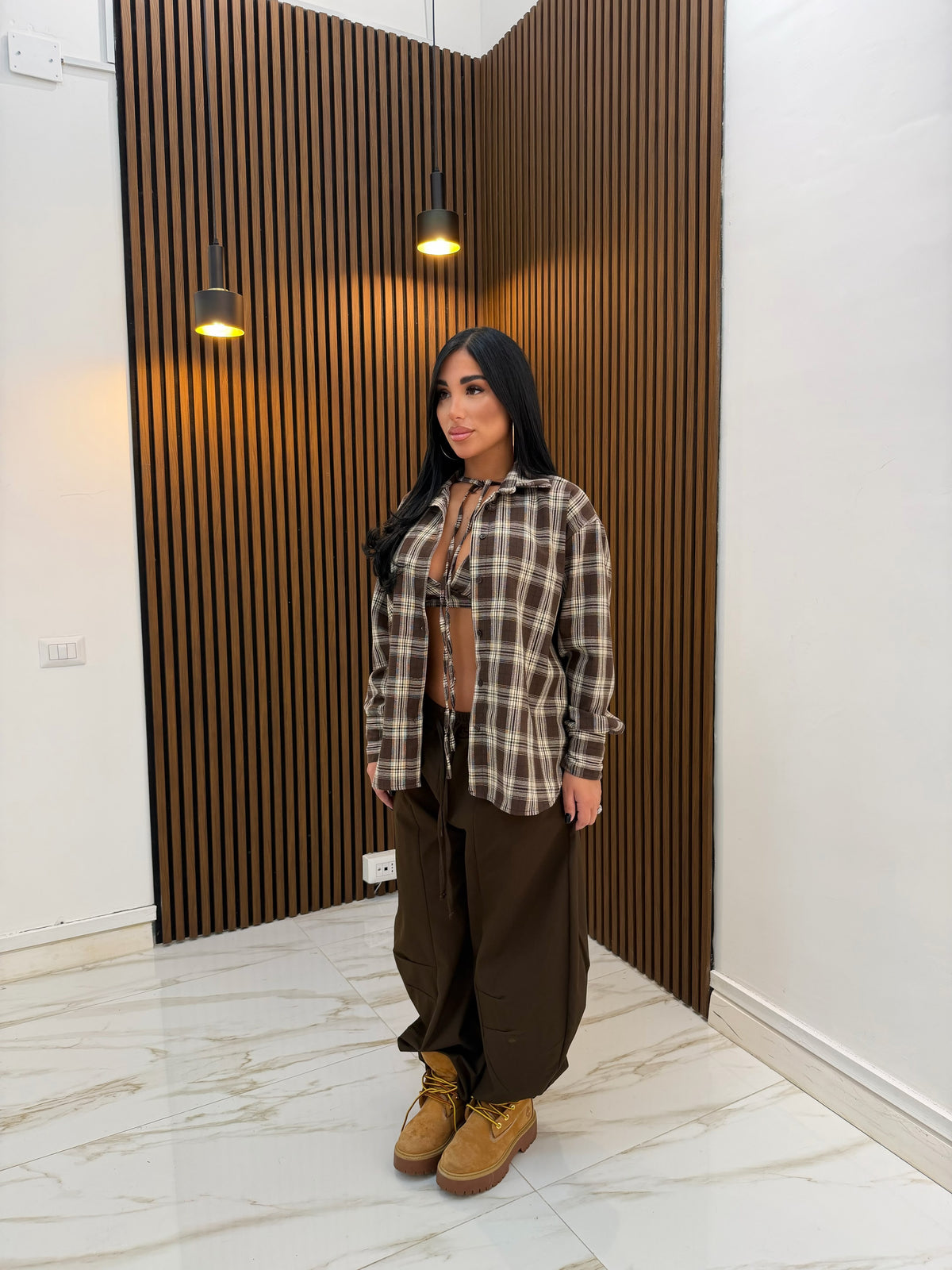 SET TOP E CAMICIA MARRONE