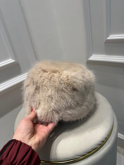 CAPPELLO CON PELLICCIA