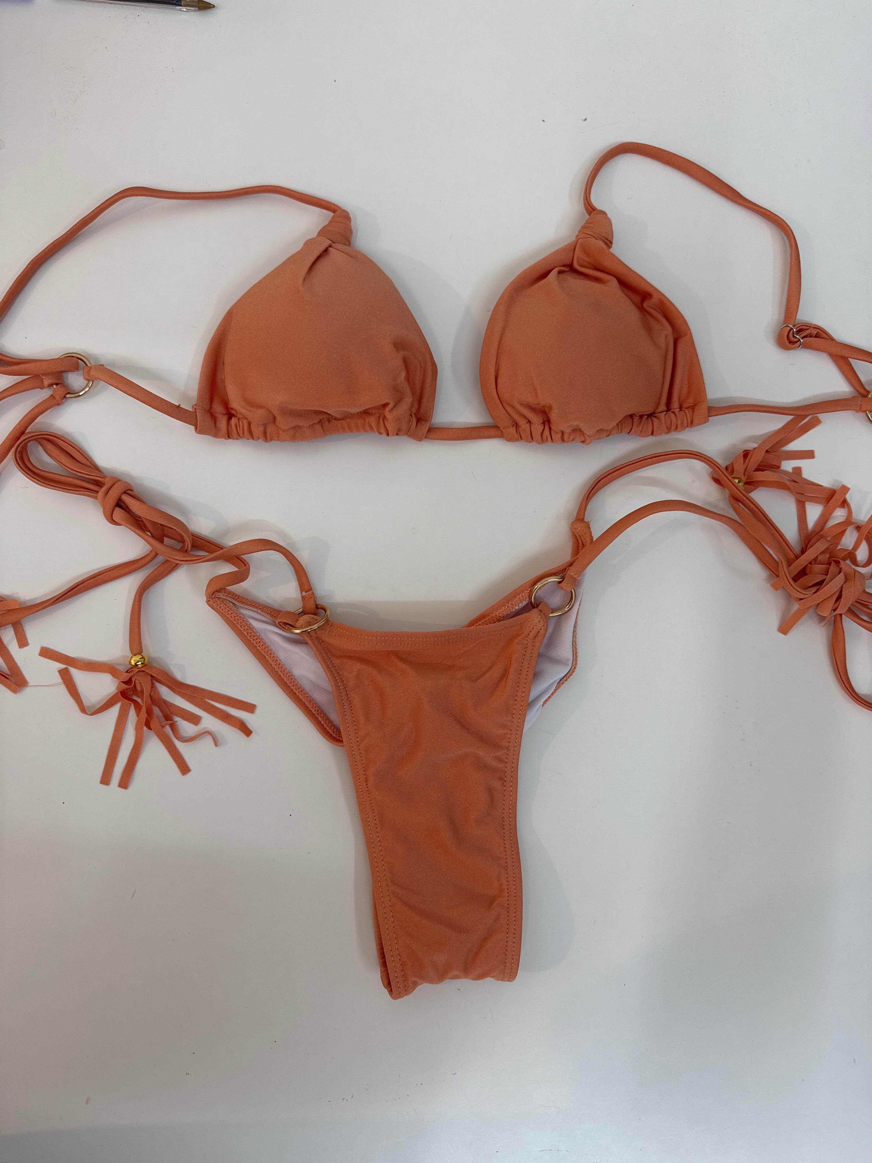 COSTUME NODO