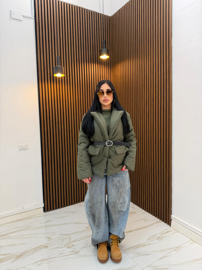 PIUMINO CON CINTURA VERDE MILITARE