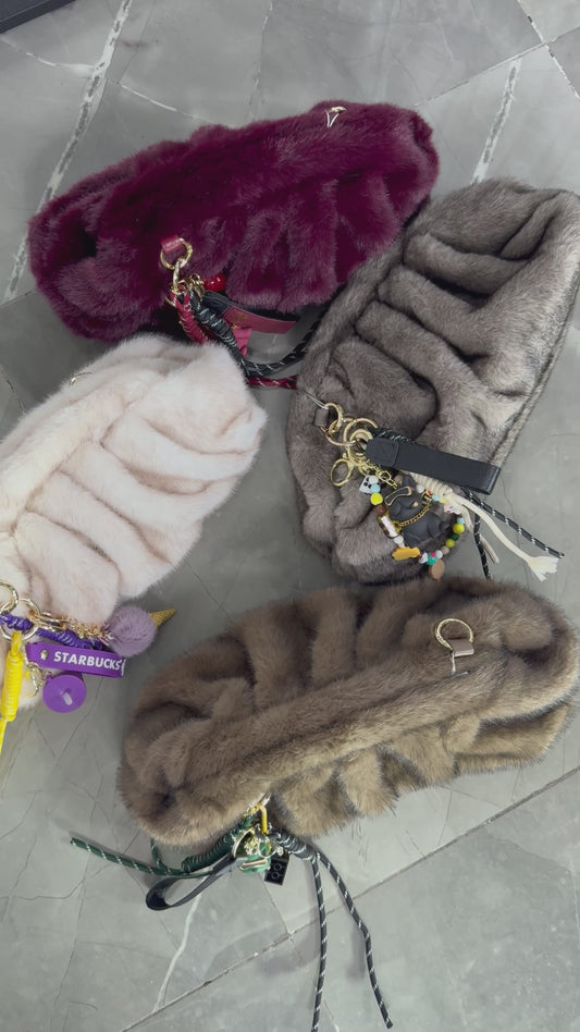 BAGS PELUCHE
